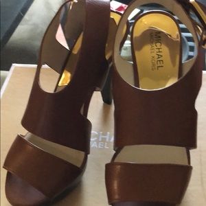 Michael Kors Carla platform